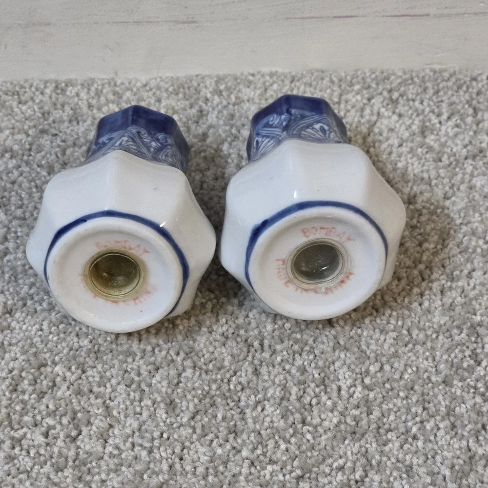 Vintage Bombay Blue And White Porcelain Salt And‎ Pepper Shakers